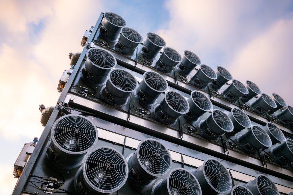 Climeworks Solutions product sheet: Direct Air Capture 100%