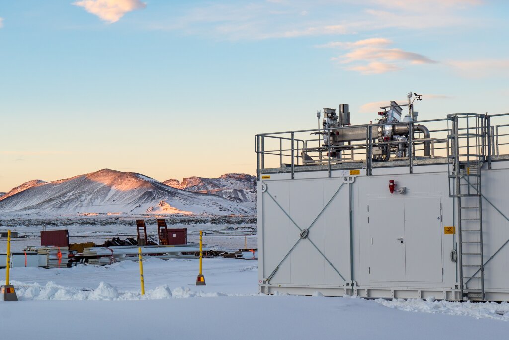 climeworks'-mobile-test-facility-iceland_3.jpg